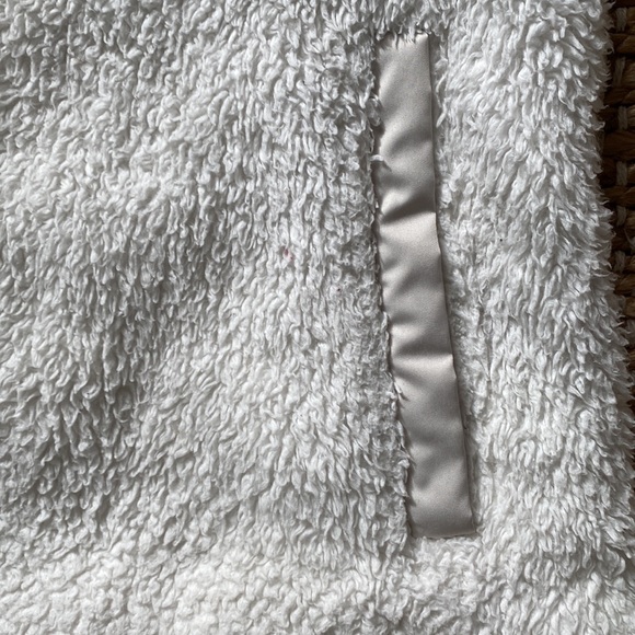 Patagonia Cream Los Gatos Vest - Picture 3 of 4